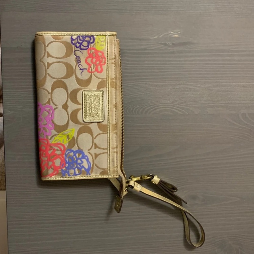 Coach wristlet